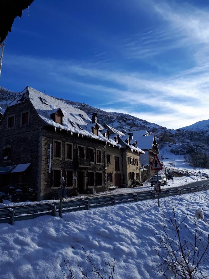 Alojamiento Rural Ostau Era Nheuada Aubert Esterno foto